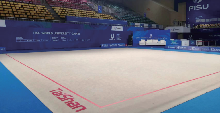 Praticable de gymnastique rythmique – 14,50 × 14,50 m