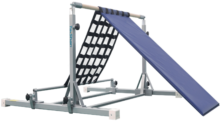 Filet d’escalade sur structure autostable